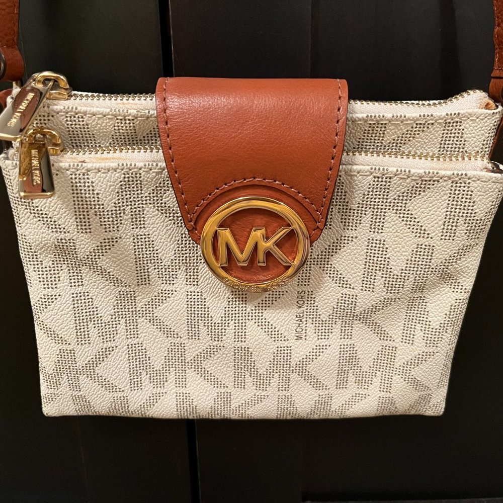 Michael Kors Crossbody Bag